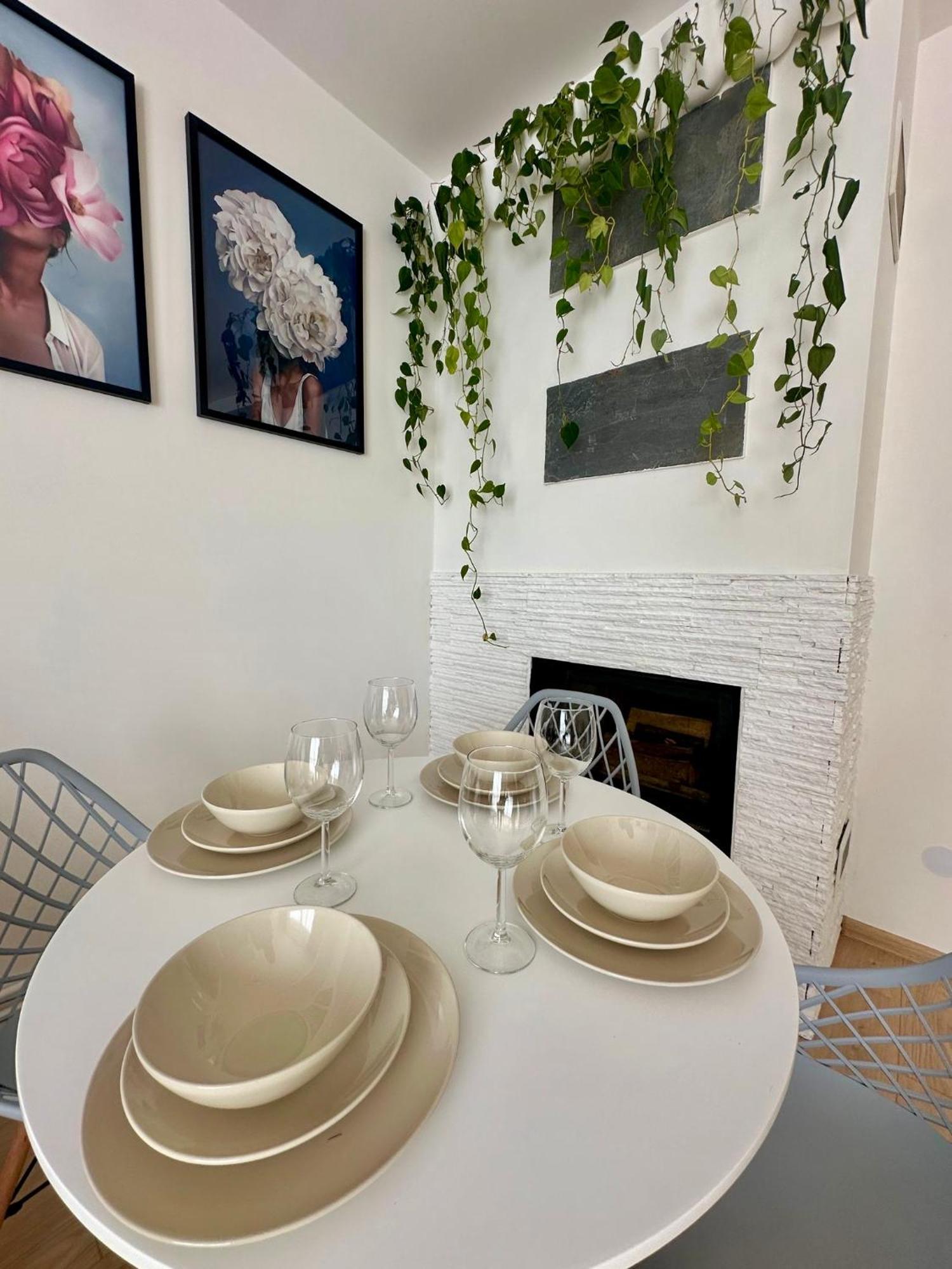 Apartament Wisteria Przemyśl Esterno foto